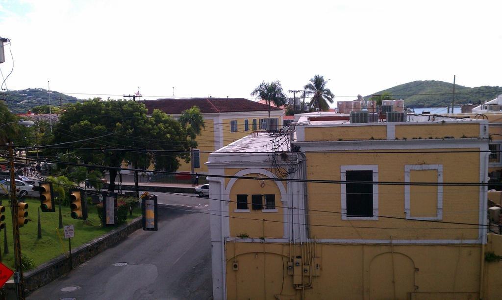 Midtown Guest House ชาร์ลอตต์อะมาลี ภายนอก รูปภาพ