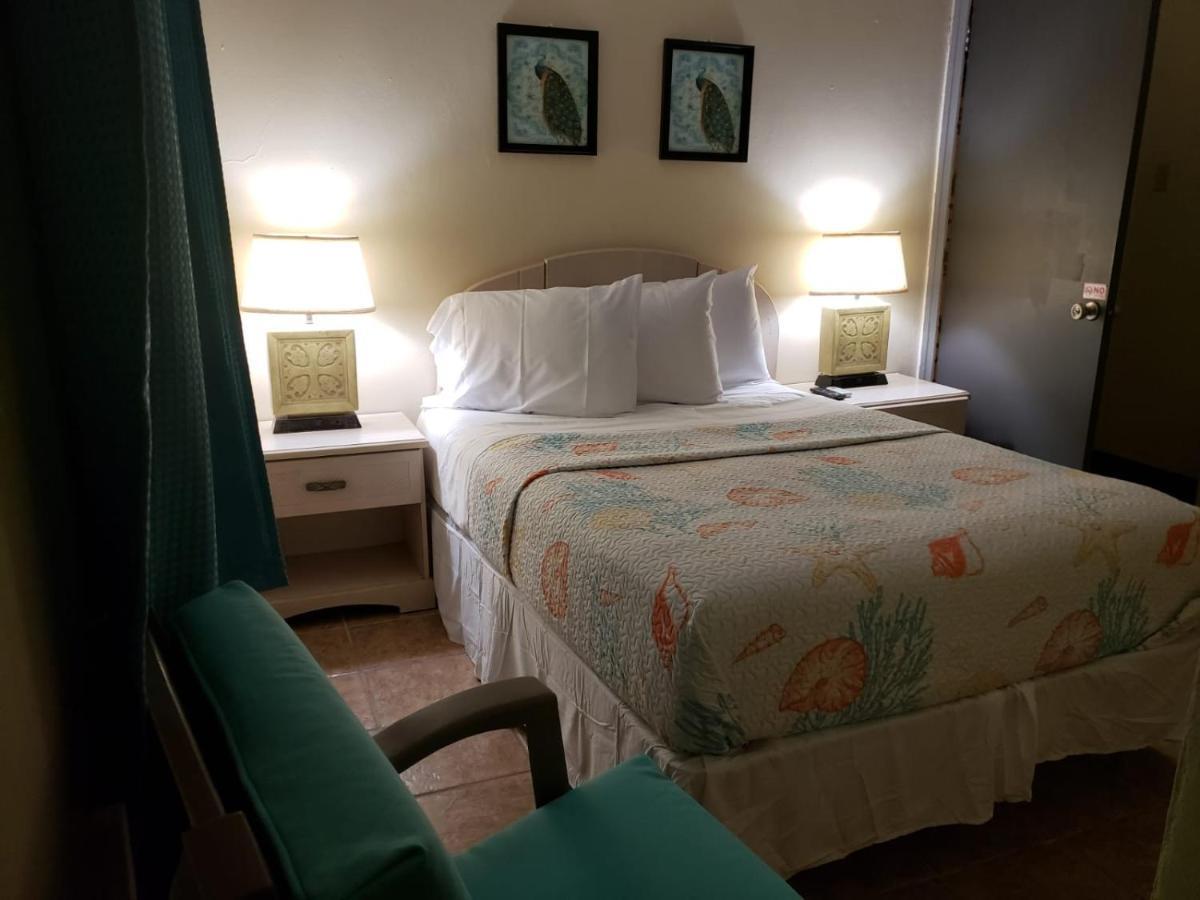 Midtown Guest House ชาร์ลอตต์อะมาลี ภายนอก รูปภาพ
